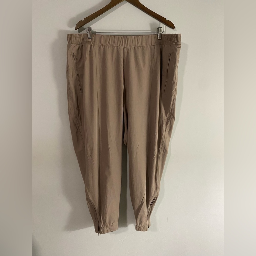 Old Navy - Active Tan Joggers